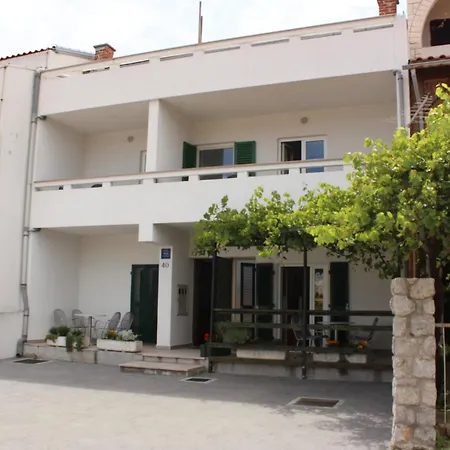 Mostak Guest house